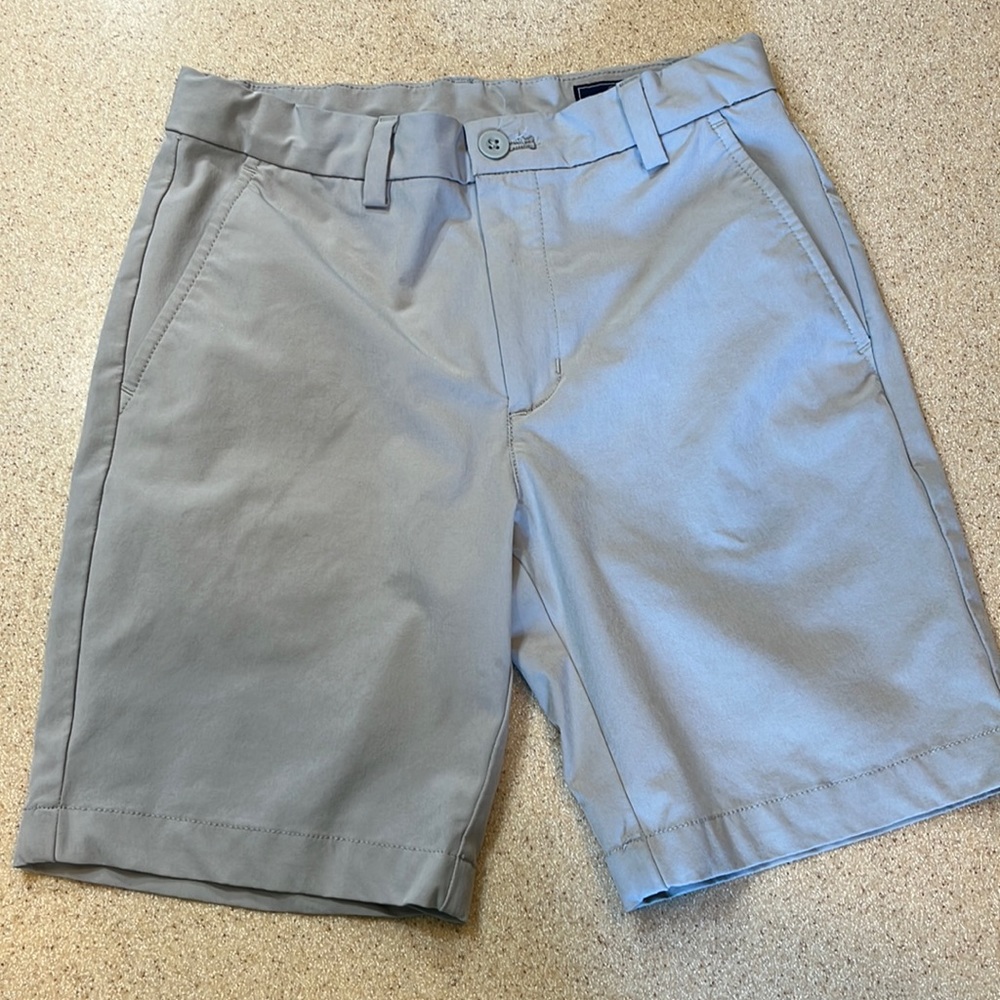Vineyard Vines shorts